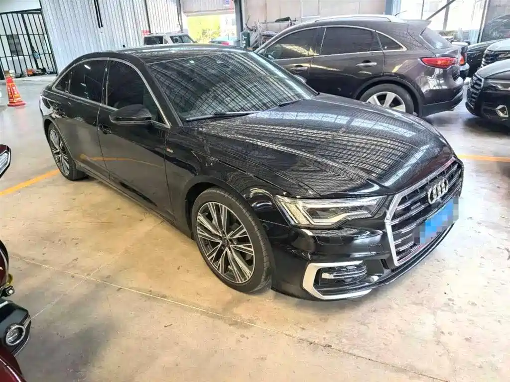 Audi A6L 2023 45 TFSI Premium Selection Elegance фото 3