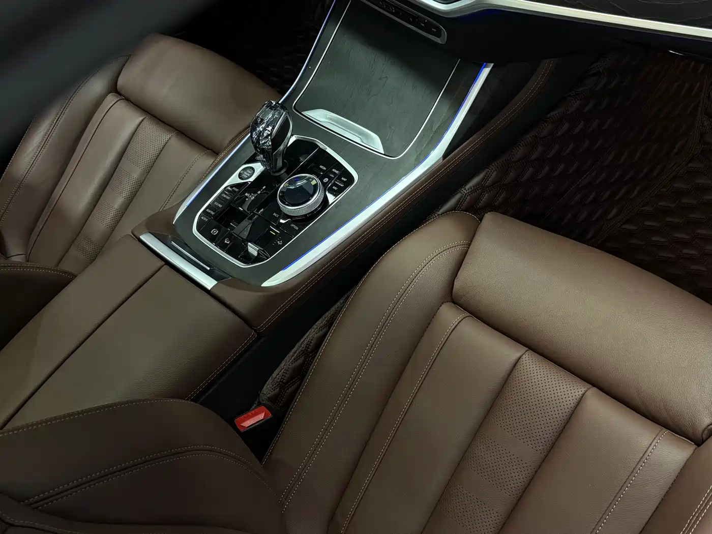 BMW X7 2020 xDrive40i Leading Luxury Package фото 40