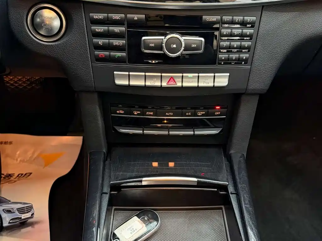 Mercedes-Benz E-Class 2015 E 200 L Sport фото 24