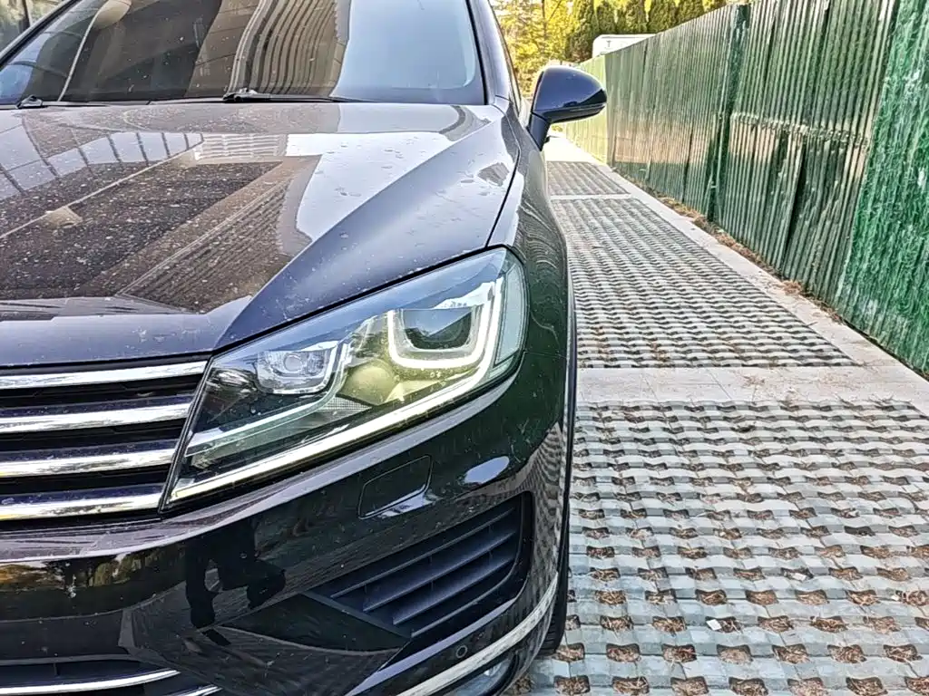 Фото 24 - Volkswagen Touareg