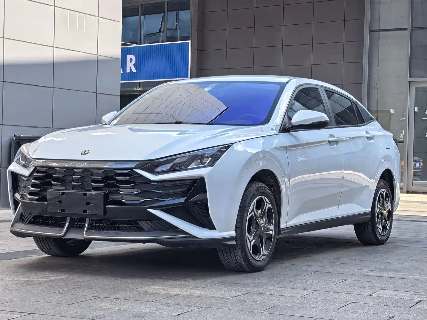 Dongfeng Aeolus Yixuan 2026 2026 Model 1.5L Automatic Luxury Edition