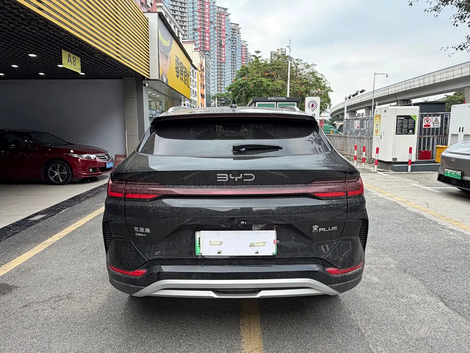 Photo 8 - BYD Song PLUS PHEV