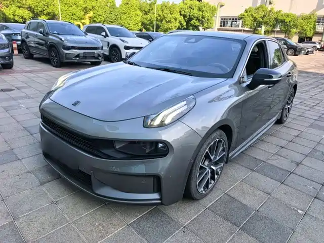 Lynk & Co 03 2022
