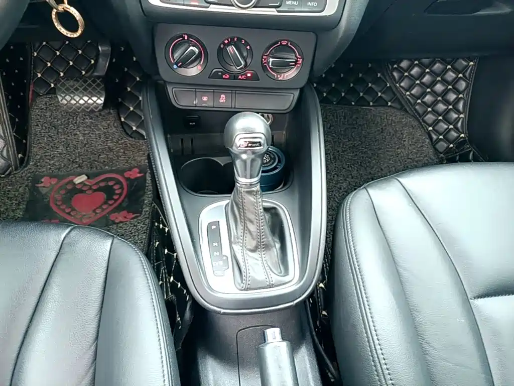Фото 14 - Audi A1