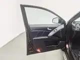 Фото 8 - Luxgen U6 SUV
