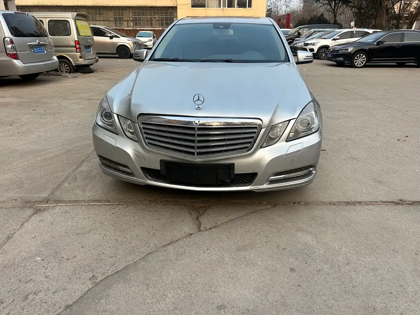 Mercedes-Benz E-Class 2013 E 300 L Fashion фото 2