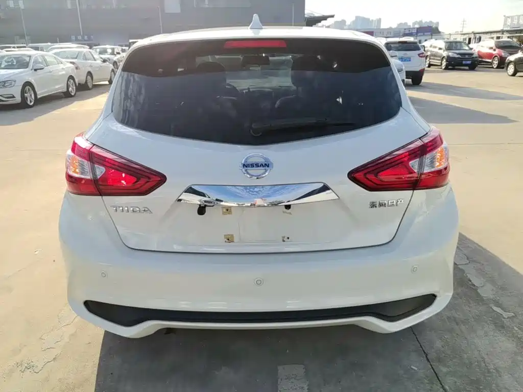 Nissan Tiida 2024 2024 1.6L CVT Cool Sport Edition