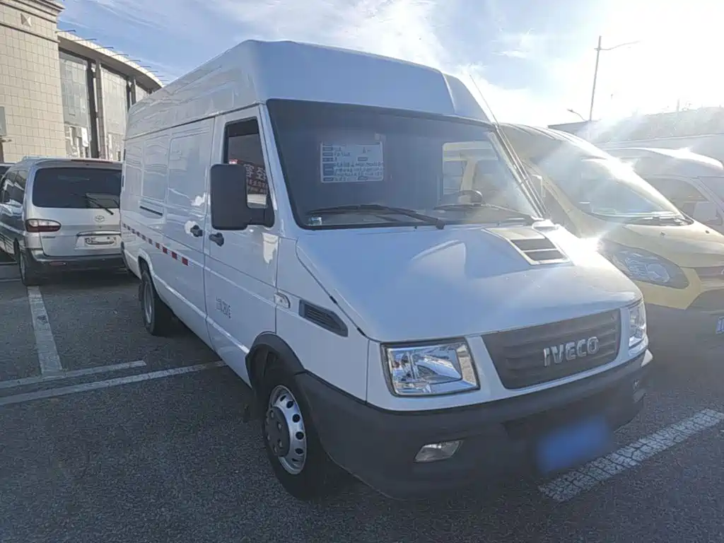 Фото 4 - Iveco Daily