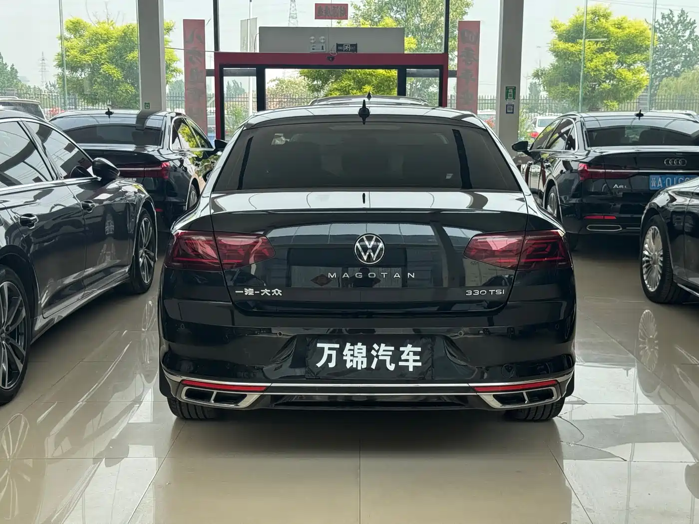 Volkswagen Magotan 2023 Model 2 Million Commemorative Edition 330TSI DSG Luxury фото 4