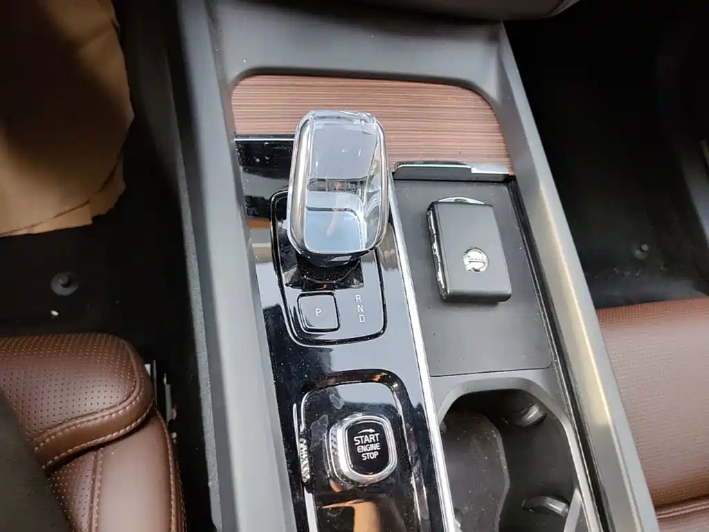 Volvo XC60 Plug-in Hybrid 2024 2024 T8 PHEV Long Range AWD Smart Elegance Luxury Edition