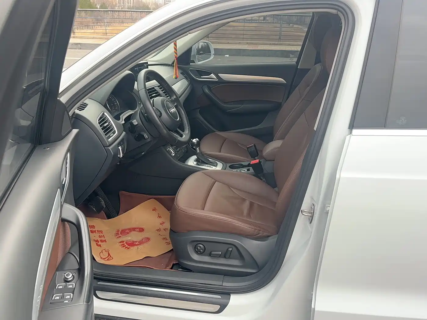 Audi Q3 2015 35 TFSI Comfort фото 14