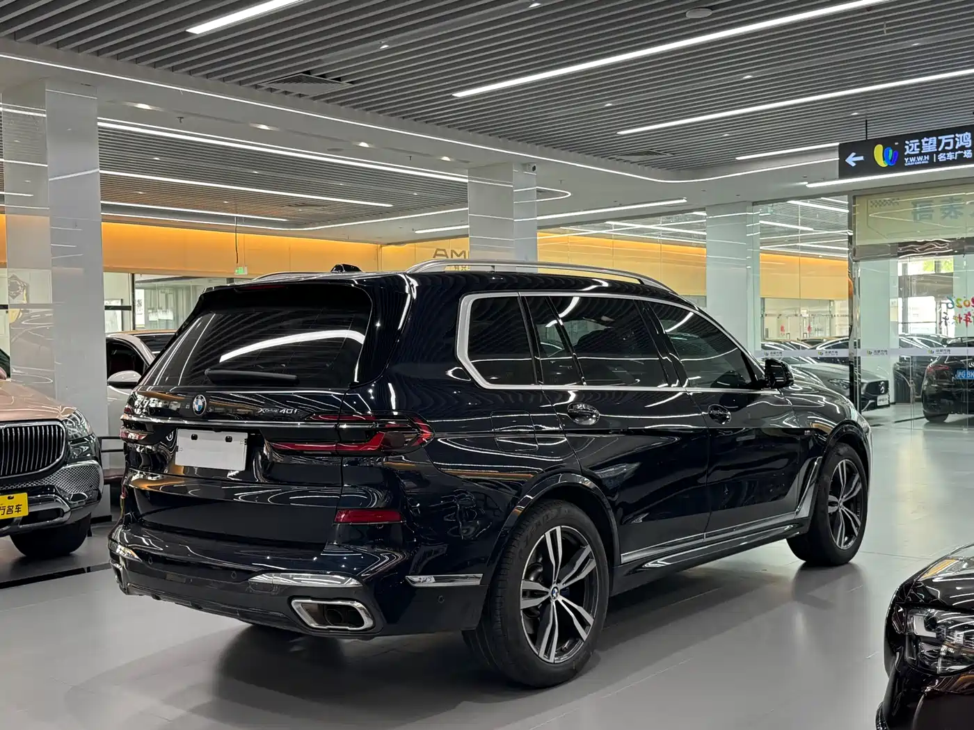 BMW X7 2023 xDrive40i Exclusive M Sport Package фото 7