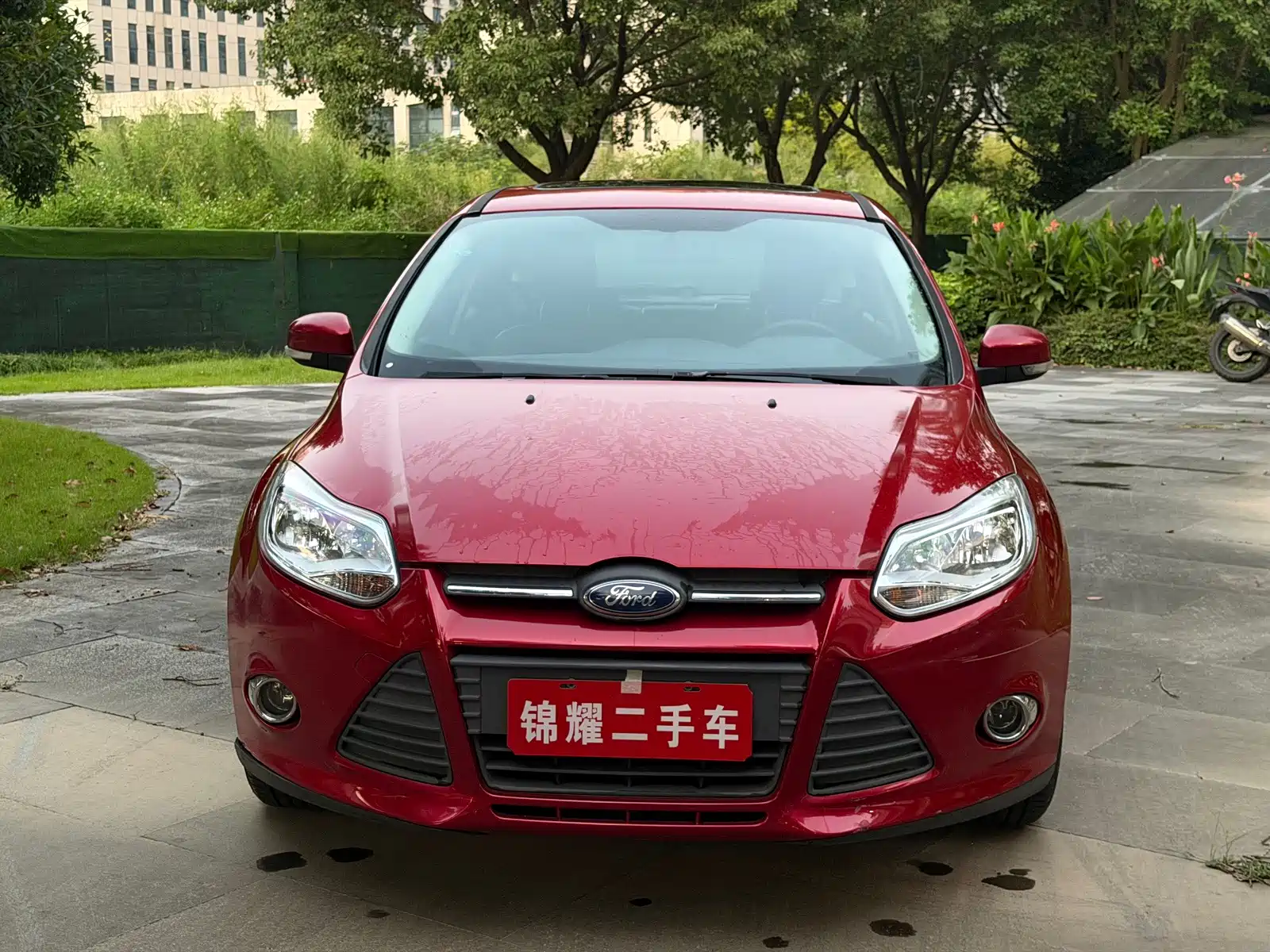 Фото 2 - Ford Focus