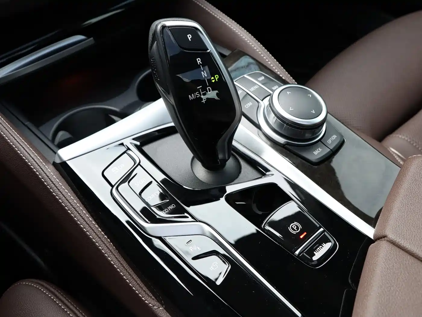 BMW 5 Series 2022 530Li Exclusive M Sport Package фото 15