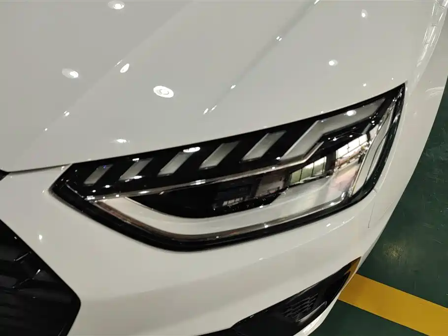 Audi A4L 2020 40 TFSI Luxury Dynamic фото 5