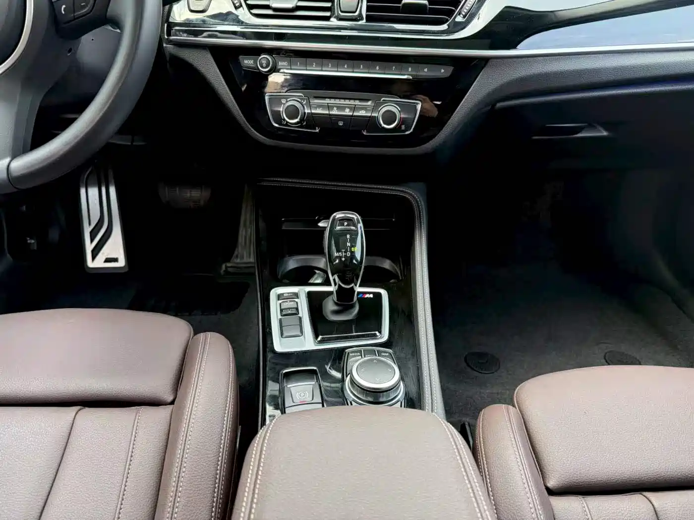 BMW 1 Series 2021 125i M Sport Black Night Edition фото 9