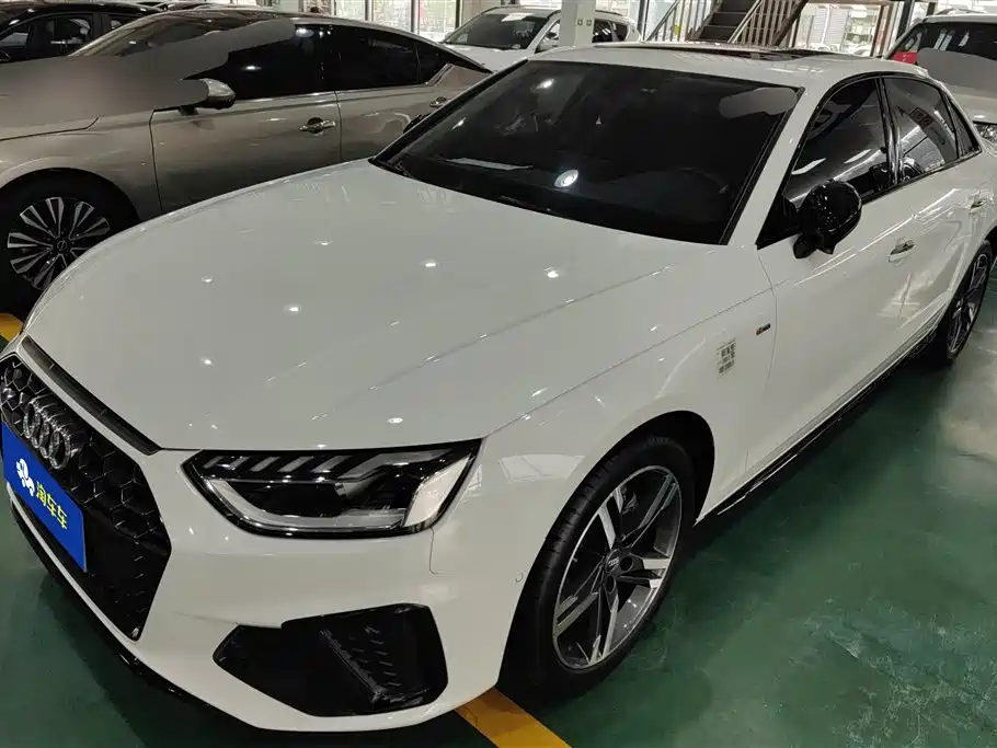Audi A4L 2020 40 TFSI Luxury Dynamic