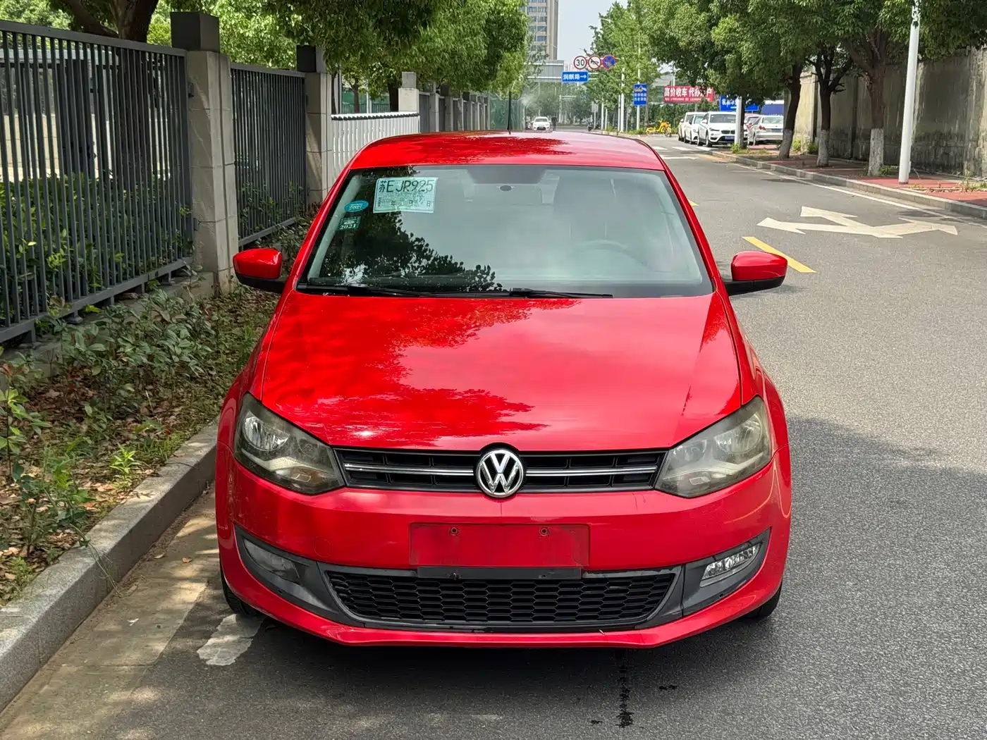 Volkswagen Polo 2013 1.4L Manual Trend Edition