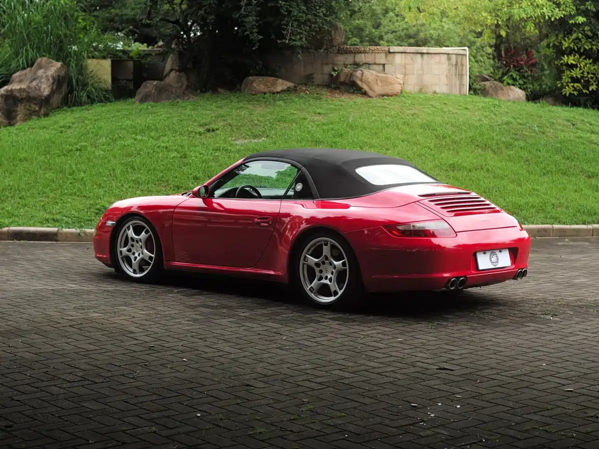 Porsche 911 2006 2005 Carrera 4S Cabriolet MT 3.8L