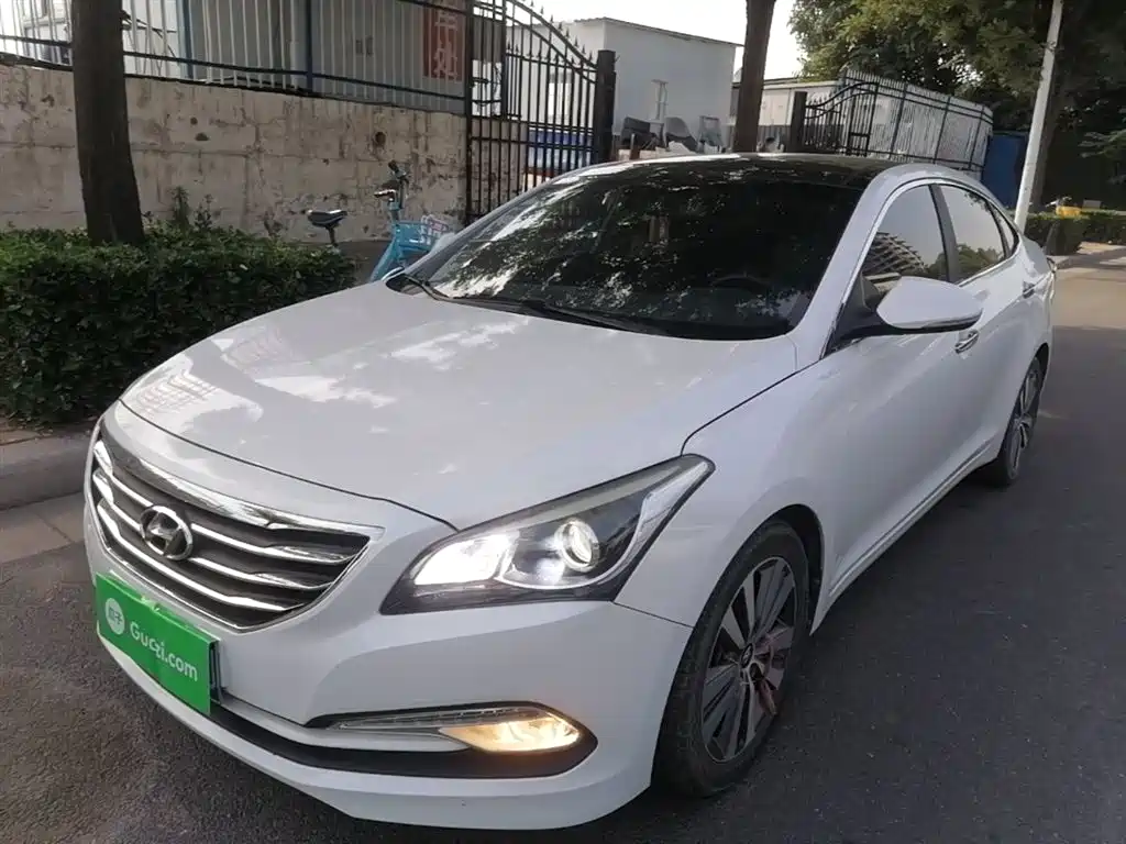 Hyundai Mistra 2016 1.8L Automatic Smart GLS фото 2