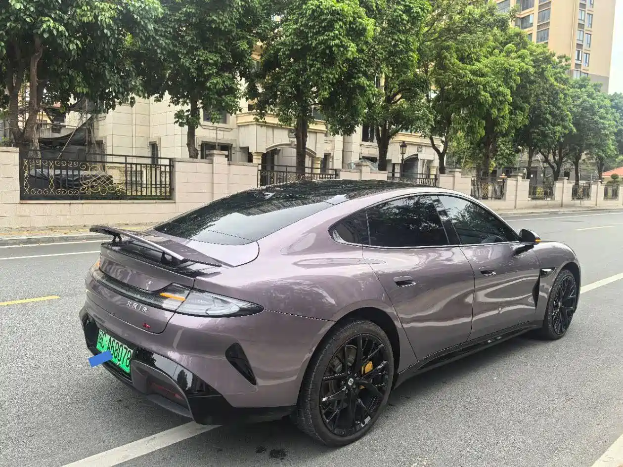 XIAOMI CAR XIAOMI SU7