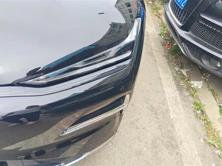 Geely Galaxy Galaxy Xingyao 8 2025 130km EM-i Premium Edition фото 5