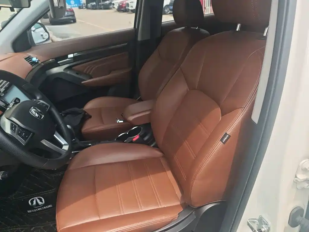 BAIC Weiwang S50 2017 2016 1.5T CVT Fun Luxury
