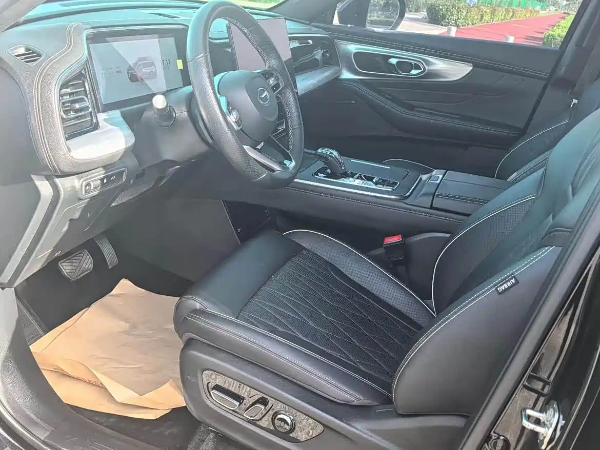 GAC Trumpchi Trumpchi GS8 2024 Navigator Series 2.0TGDI 2WD Luxury Smart Connect Edition фото 4