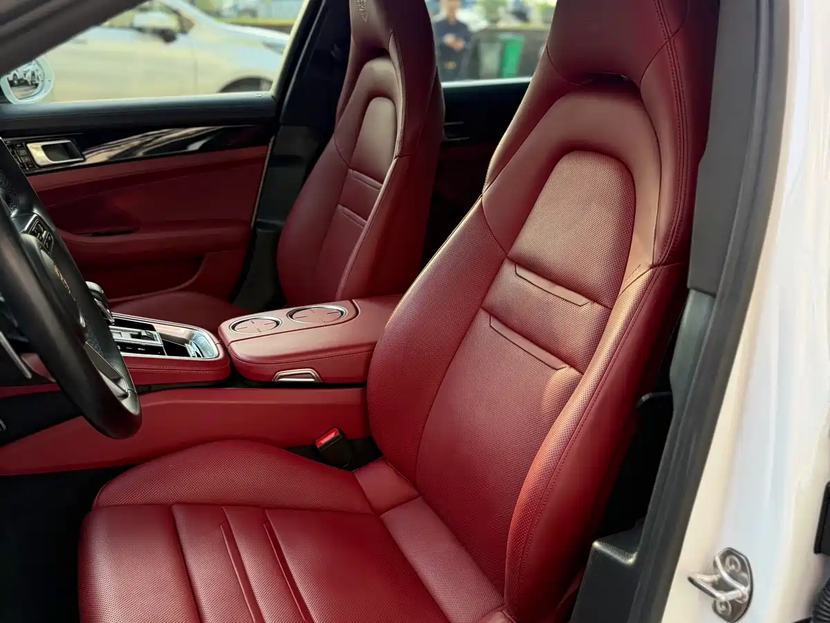 Porsche Panamera 2019 Panamera 4 Executive Long Wheelbase 2.9T фото 19