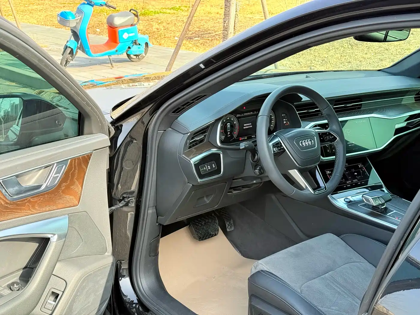 Audi A6L 2023 Facelift 40 TFSI Luxury Dynamic фото 5