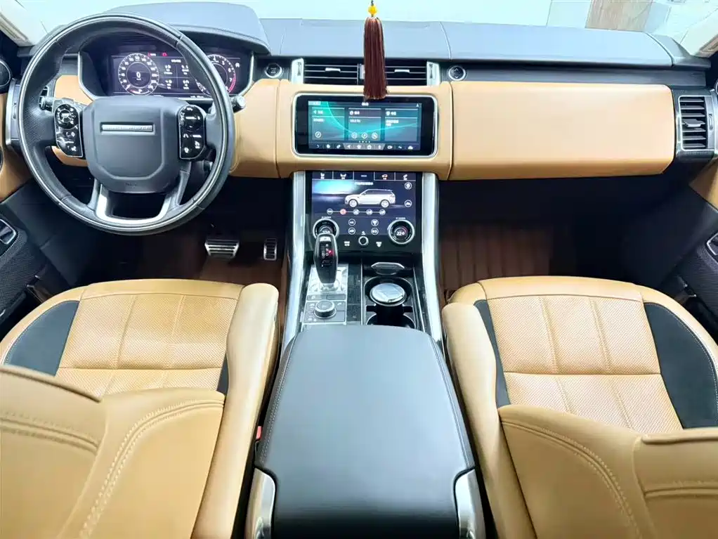 Land Rover Range Rover Sport 2021 3.0 L6 Gloss Black Edition фото 7