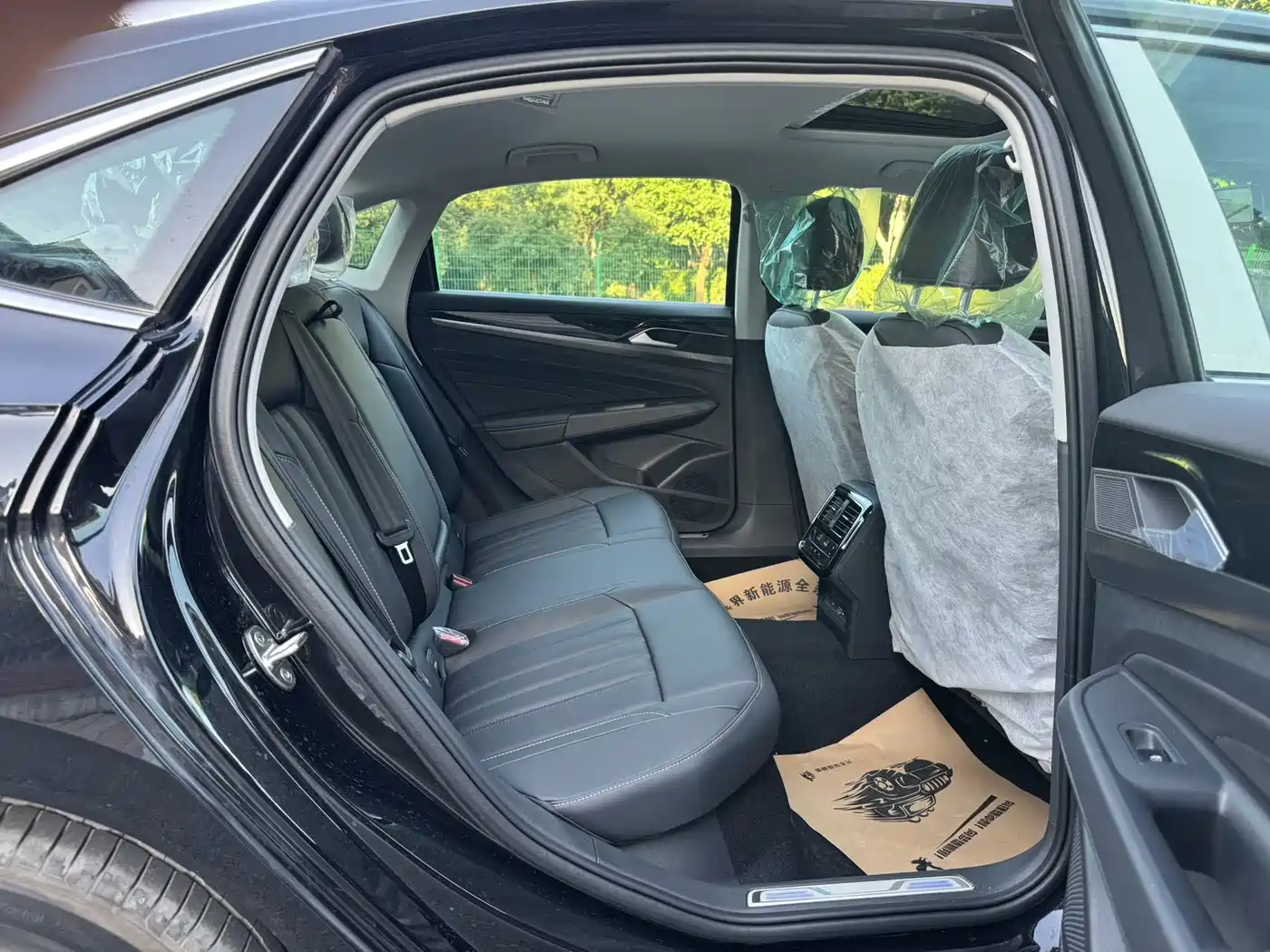 Volkswagen Passat New Energy 2025 430PHEV Hybrid Business Edition фото 4