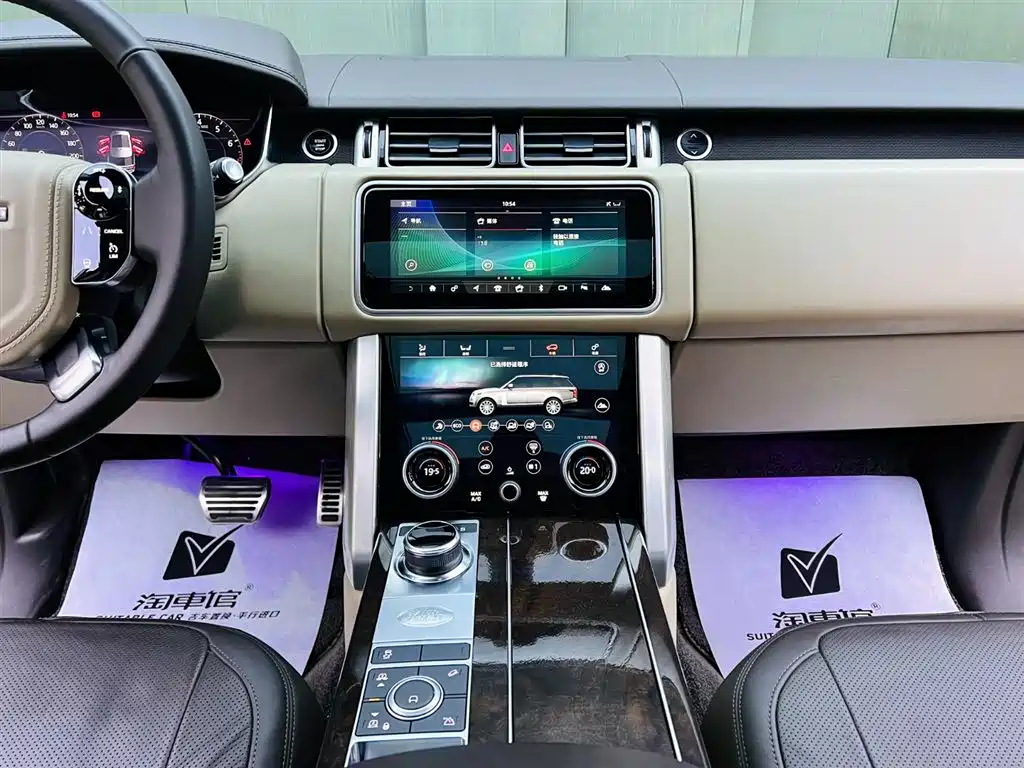 Land Rover Range Rover 2020 3.0 L6 Heritage Extended Edition фото 12