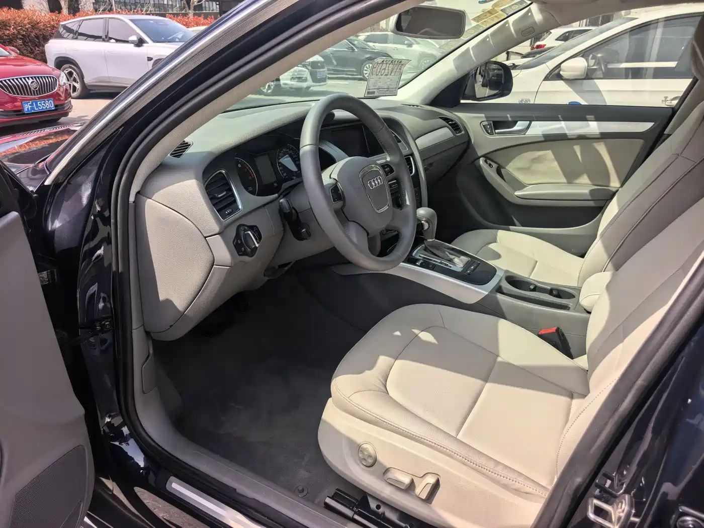 Audi A4L 2012 2.0 TFSI Automatic Luxury фото 17