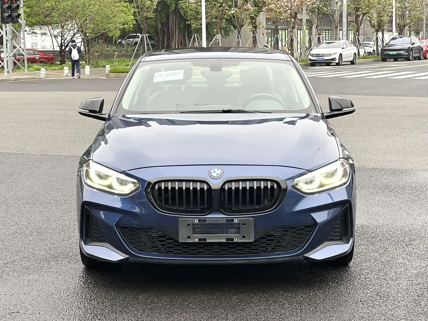 BMW 1 Series 2021 120i M Sport Shadow Edition фото 2