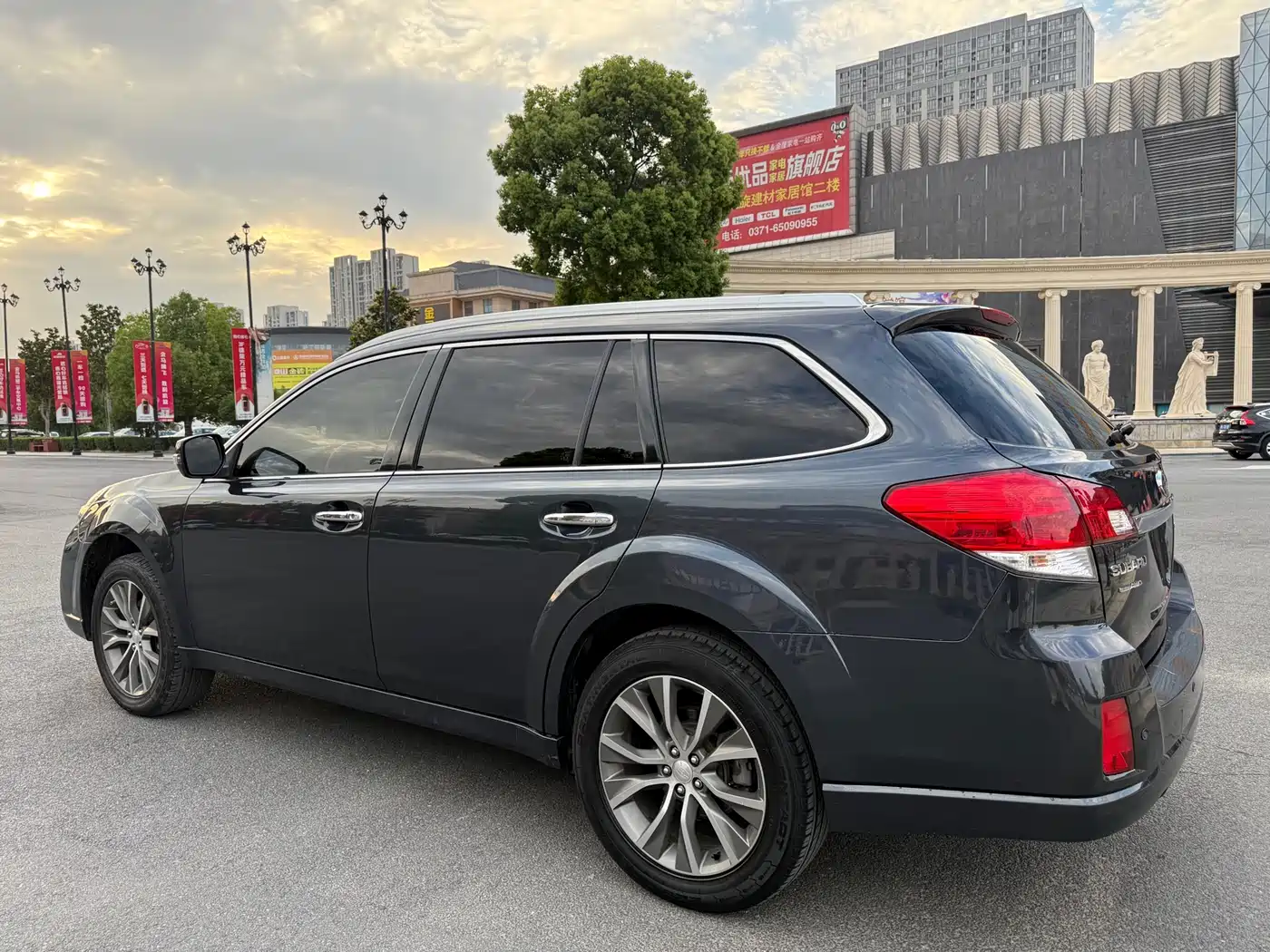 Subaru Outback 2013 2.5i Luxury Navigation Edition фото 7
