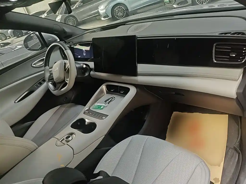 BYD Sealion 06 New Energy 2025 DM-i 170 Pilot Plus Edition фото 10