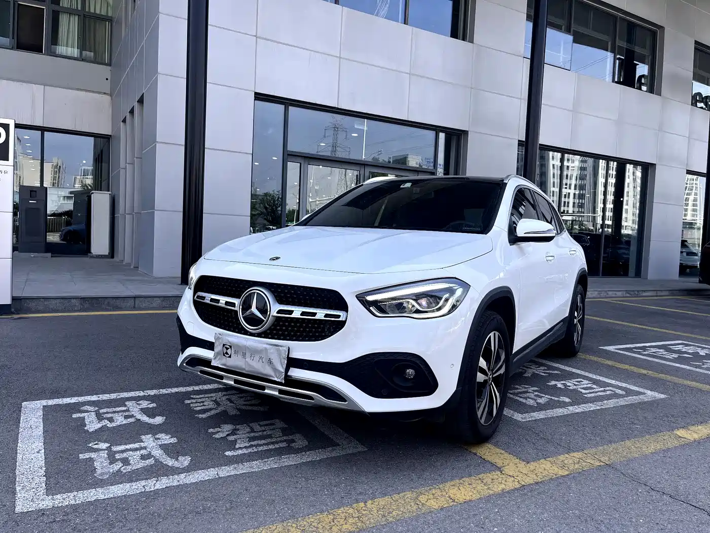 Mercedes-Benz GLA 2022 Model GLA 200