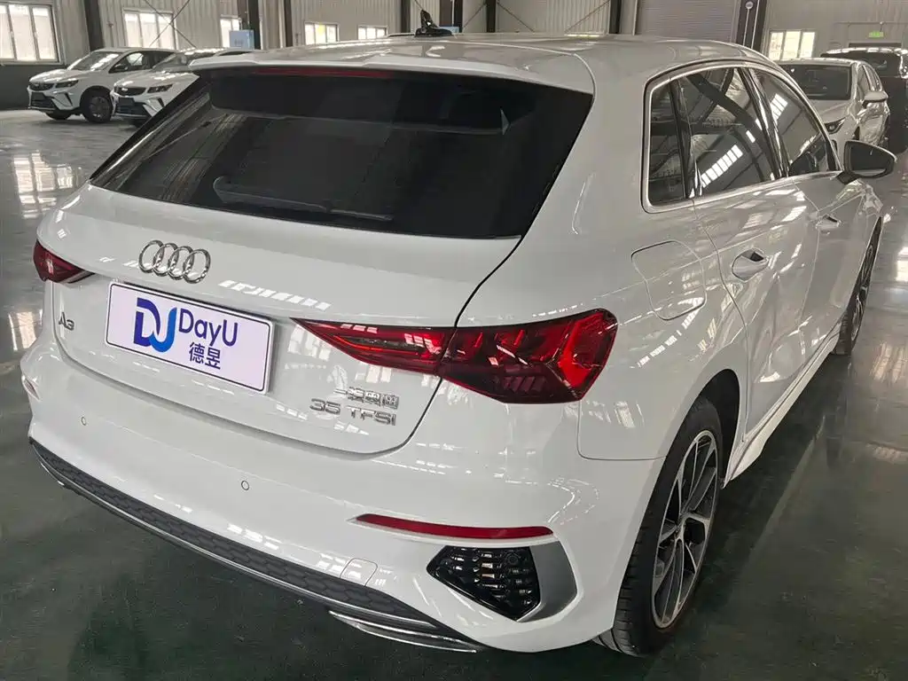 Audi A3 2023 Facelift Sportback 35 TFSI Progressive Sport фото 4