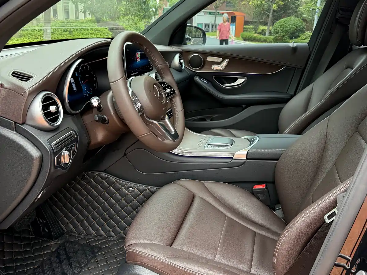 Mercedes-Benz GLC 2022 GLC 300 L 4MATIC Dynamic Collector's Edition фото 12