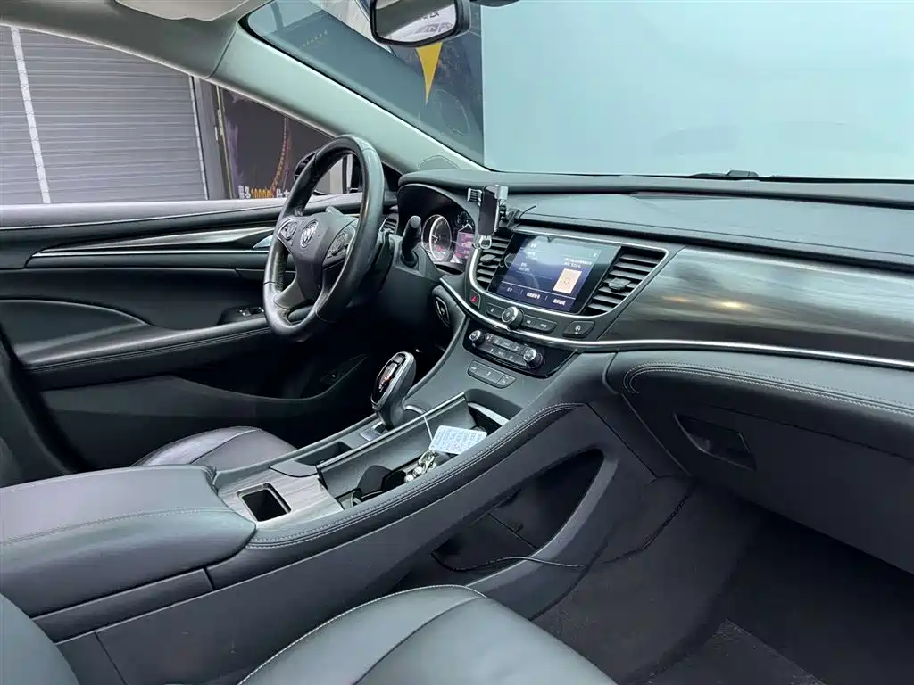 Buick LaCrosse 2021 652T Luxury Edition фото 19