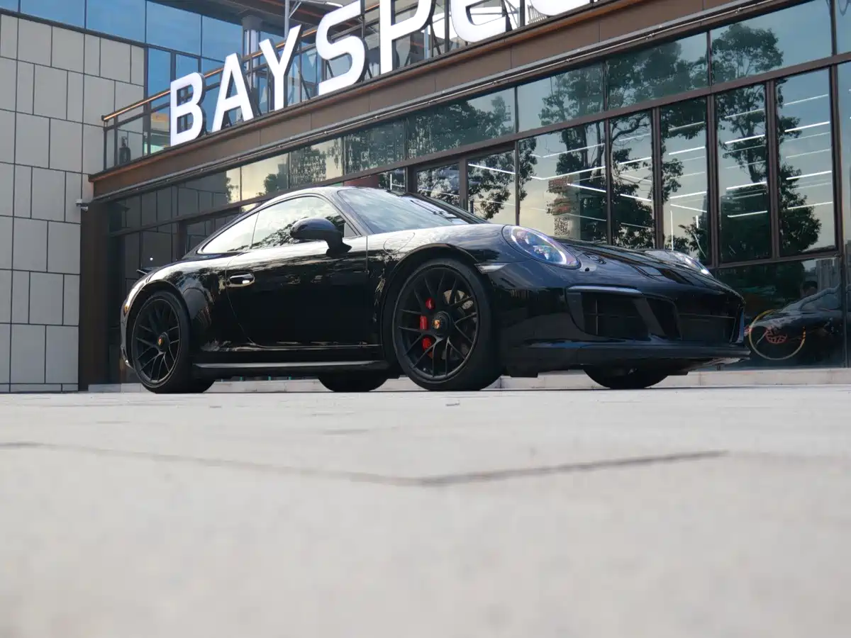 Photo 21 - Porsche 911