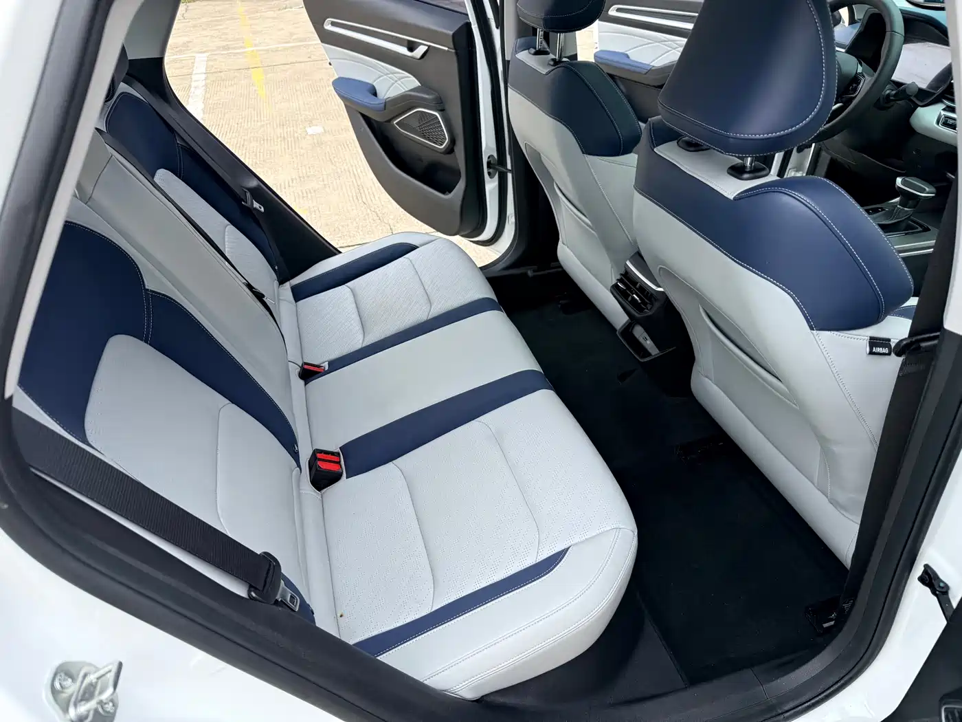 GEELY AUTOMOBILE EMGRAND