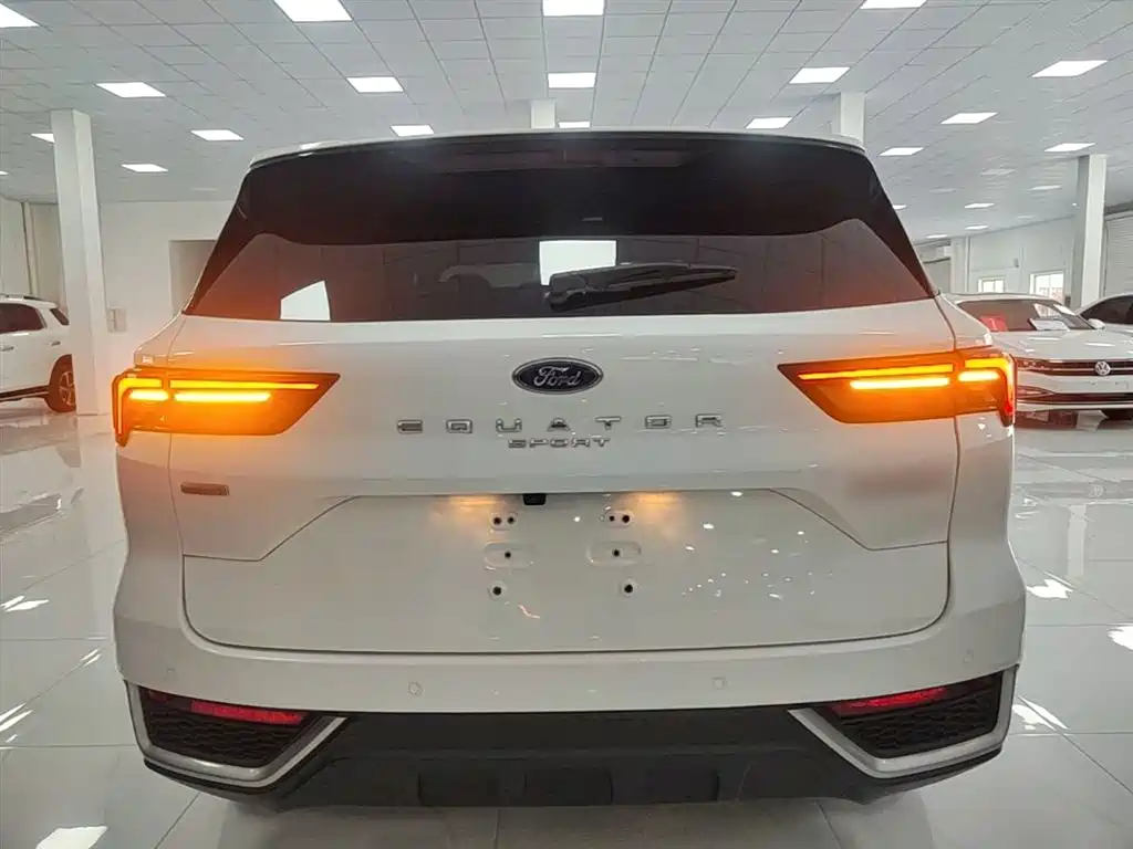FORD LING RUI