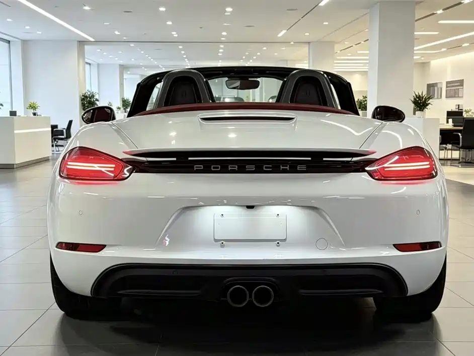 Porsche 718 2019 Boxster T 2.0T фото 6