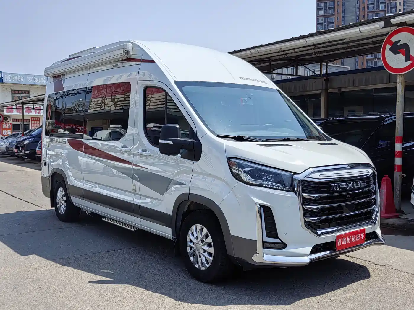 SAIC Maxus V100 RV 2023 2.0T Traveler V100 Mountain Retreat Edition Longitudinal Bed фото 3