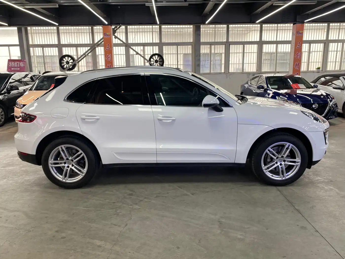 Porsche Macan 2017 Macan 2.0T фото 4