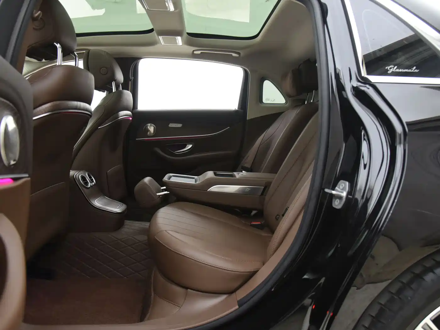 Mercedes-Benz E-Class 2023 E 300 L Fashion фото 13