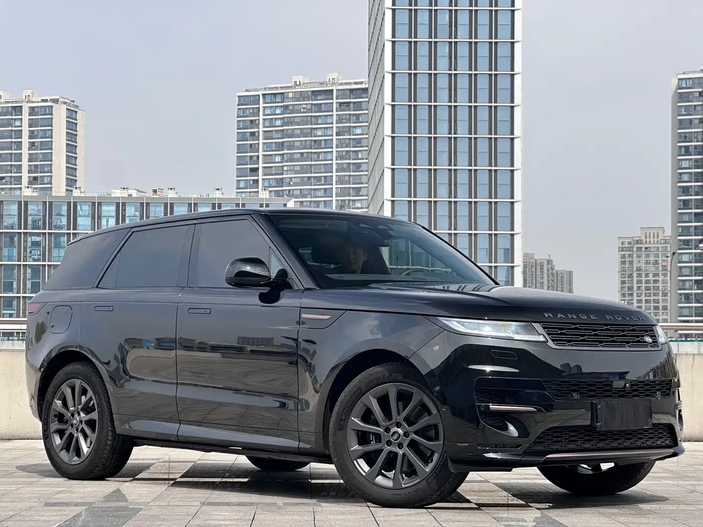 Land Rover Range Rover Sport 2024 400PS Dynamic SE фото 3