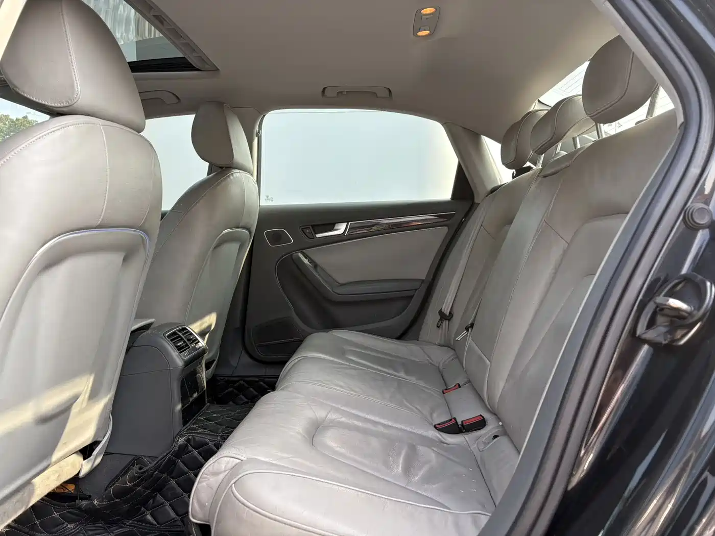 Audi A4L 2013 35 TFSI Automatic Standard фото 7